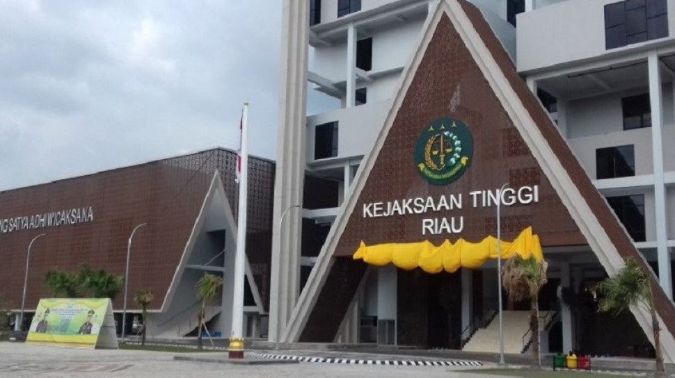 Foto Gedung Kejati Riau (Antara)