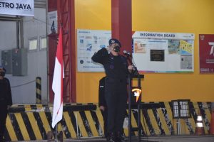 Foto Kapolda Riau Irjen Iqbal berikan pesan saat melepas keberangkatan 105 Personel BKO
