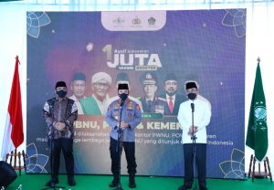 Foto Kapolri Pada Pelaksanaan 1 Juta Vaksinasi Booster