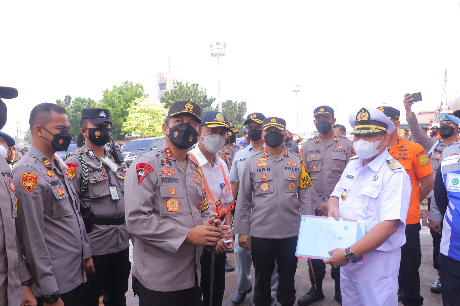 Foto Polda Lampung saat akan melakukan penyelidikan