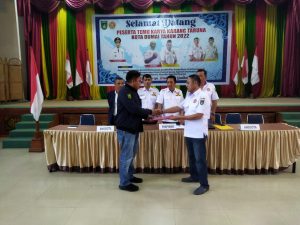 Foto Darmen S.Sos menjadi Ketua Terpilih Karang Taruna Dumai, saat temu karya di Kota Dumai bulan Januari 2022 lalu.