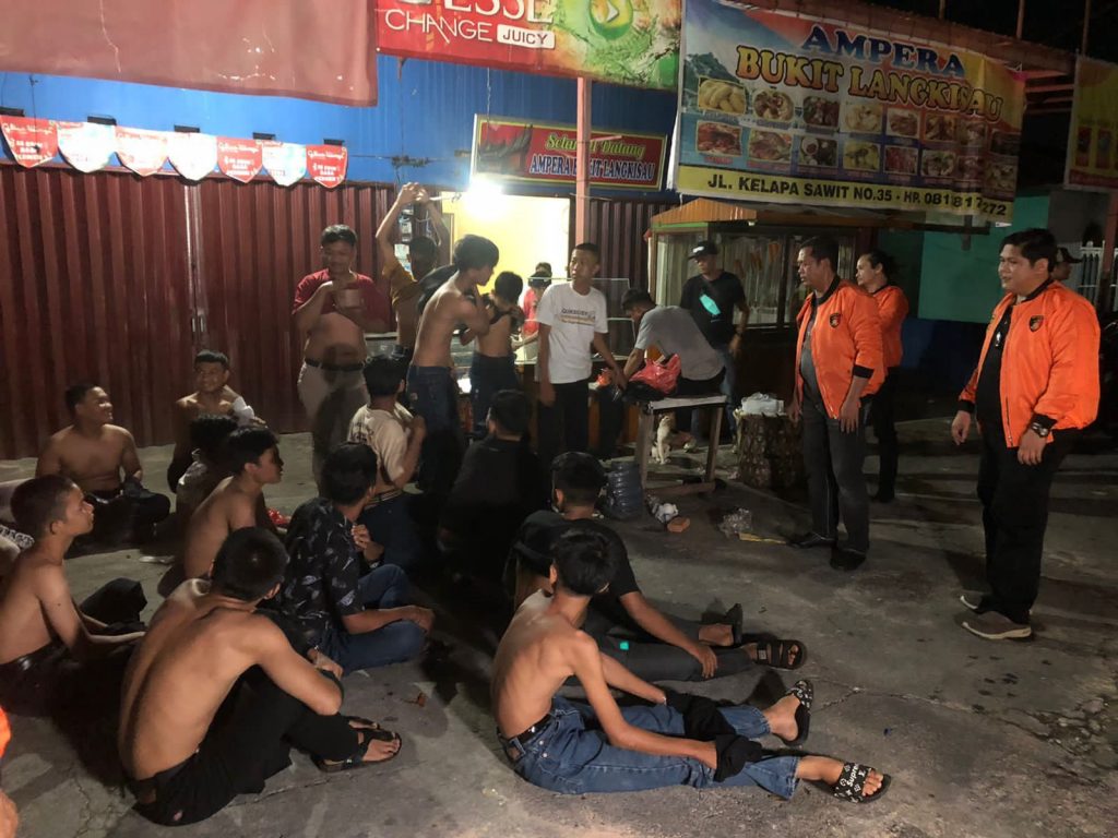 Foto Direktorat Krimum Polda Riau gelar patroli khusus dalam rangka menciptakan rasa aman di wilayah Kota Pekanbaru