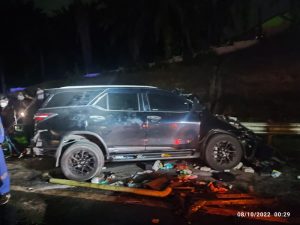 Foto mobil yang mengalami kecelakaan lalulintas di Tol Pekanbaru-Dumai.