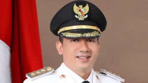 Foto H. Muhammad Adil, S.H., M.M, Bupati Kepulauan Meranti periode 2021-2024.