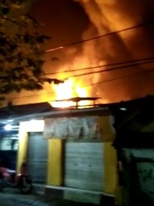 Foto penampakan kebakaran di Depo Pertamina di Jalan Tanah Merah Bawah RT012/RW09, Rawa Badak Selatan, Koja, Jakarta Utara.