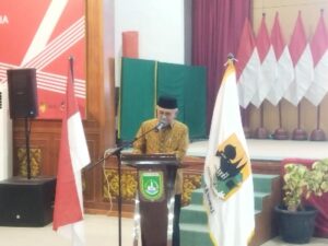 Foto : Ketua Dewan Pembina IKMR Provinsi Riau Ir. H. Arsyadjuliandi Rachman, M.B.A saat menyampaikan Kata sambutan.