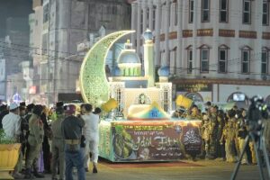 Foto : Bupati Rokan Hilir Afrizal Sintong melepas peserta Pawai Takbir Idul Fitri 1445 H tahun 2024.