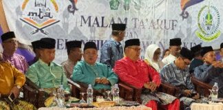 Foto : Bupati Rohil menghadiri pelepasan Kafilah Rohil yang akan mengikuti MTQ Ke 42 Tingkat Provinsi di Kota Dumai.