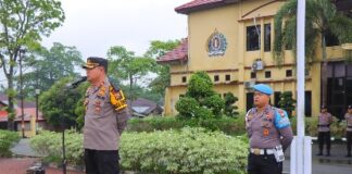 Foto : Waka Polres Rohil Pimpin apel siaga dalam rangka Hari Buruh.