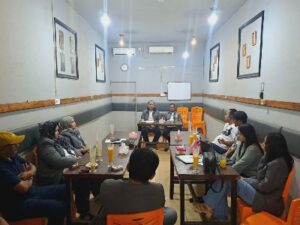 Foto : Rapat Pengurus DPP RITA membahas terkait pergantian Sekretaris lama dan perubahan S K Struktur Pengurus organisasi.