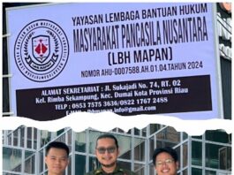 Foto : Direktur LBH MAPAN Eko Saputra, S.H., M.H., CPL (tengah) bersama pengurus.