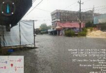 Foto : Keadaan air banjir yang menggenangi Jalan Merdeka Kelurahan Bintan, Dumai Kota.