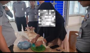 Foto : Terduga oknum mahasiswa yang selundupkan shabu ke Lapas.