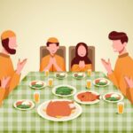 Foto ilustrasi buka puasa bersama orang tua dan anak.