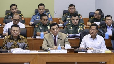 Foto : Sidang Komisi I DPR RI terkait Revisi UU tentang TNI. (Dok : CNN Indonesia)