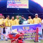 IMG-20251208-WA0029 Foto : Pengurus IKTD dan GETTAR Dumai menyerahkan bantuan kemanusiaan secara simbolis kepada Bupati Tanah Datar.