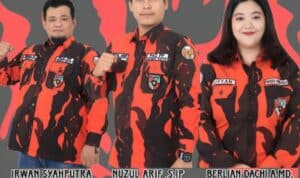 IMG_20251214_101738 Foto : Panitia Pelaksana RPP ke-V PAC Pemuda Pancasila Kecamatan Dumai Kota, Nuzul Arif, S.IP (tengah), Irwan Syahputra (kiri) dan Berlian Oktiani Dachi, A.Md.