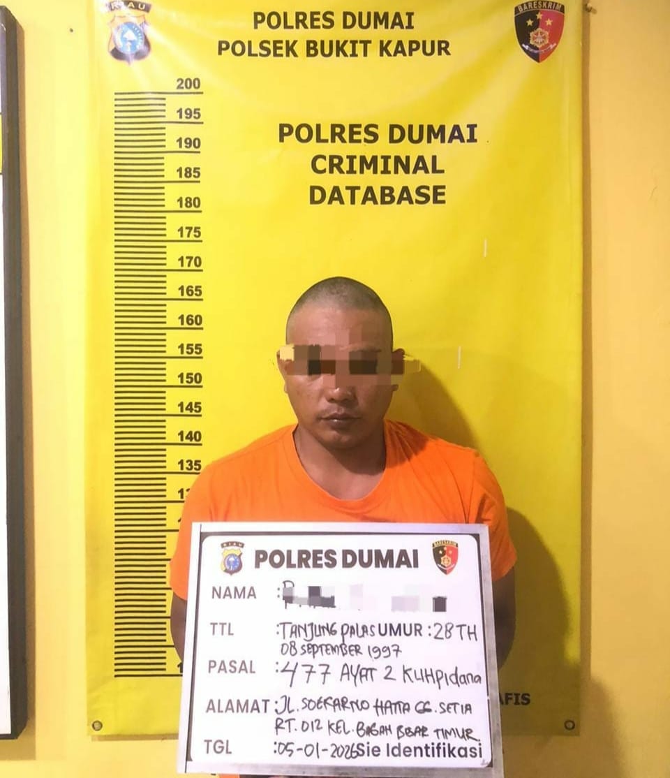 Pria yang diamankan Polisi dalam kasus pencurian dengan pemberatan terhadap fasilitas umum.